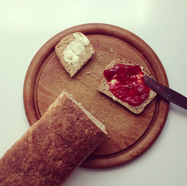 selbstgemachtes brot und marmelade selbstgemachtes brot und marmelade